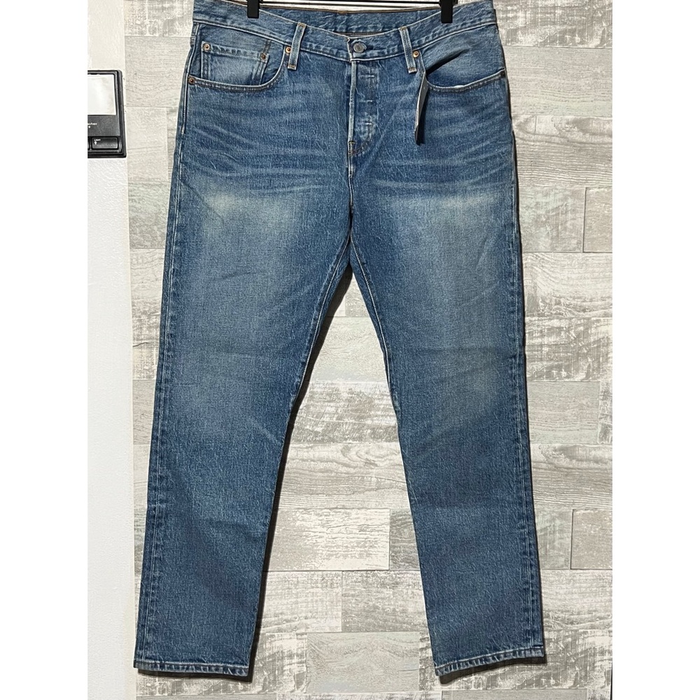 Levi’s Straight Button Fly MENS Jeans Pants 30 X 34 NWT Medium Wash